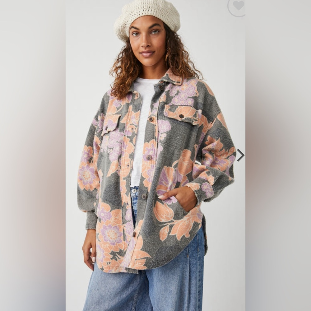 FREE PEOPLE RUBY SHACKET FLORAL CHARCOAL COMBO. Fits oversized.
